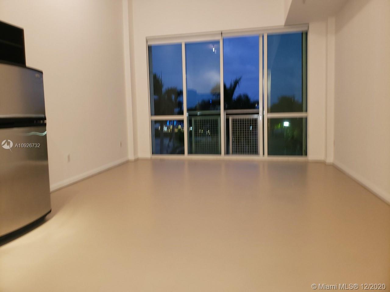 VIZCAYNE - Residential Lease