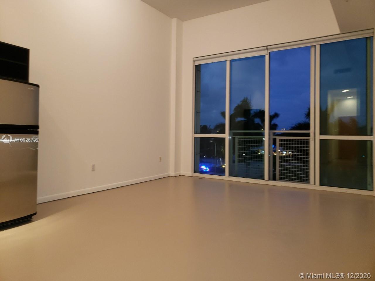 VIZCAYNE - Residential Lease