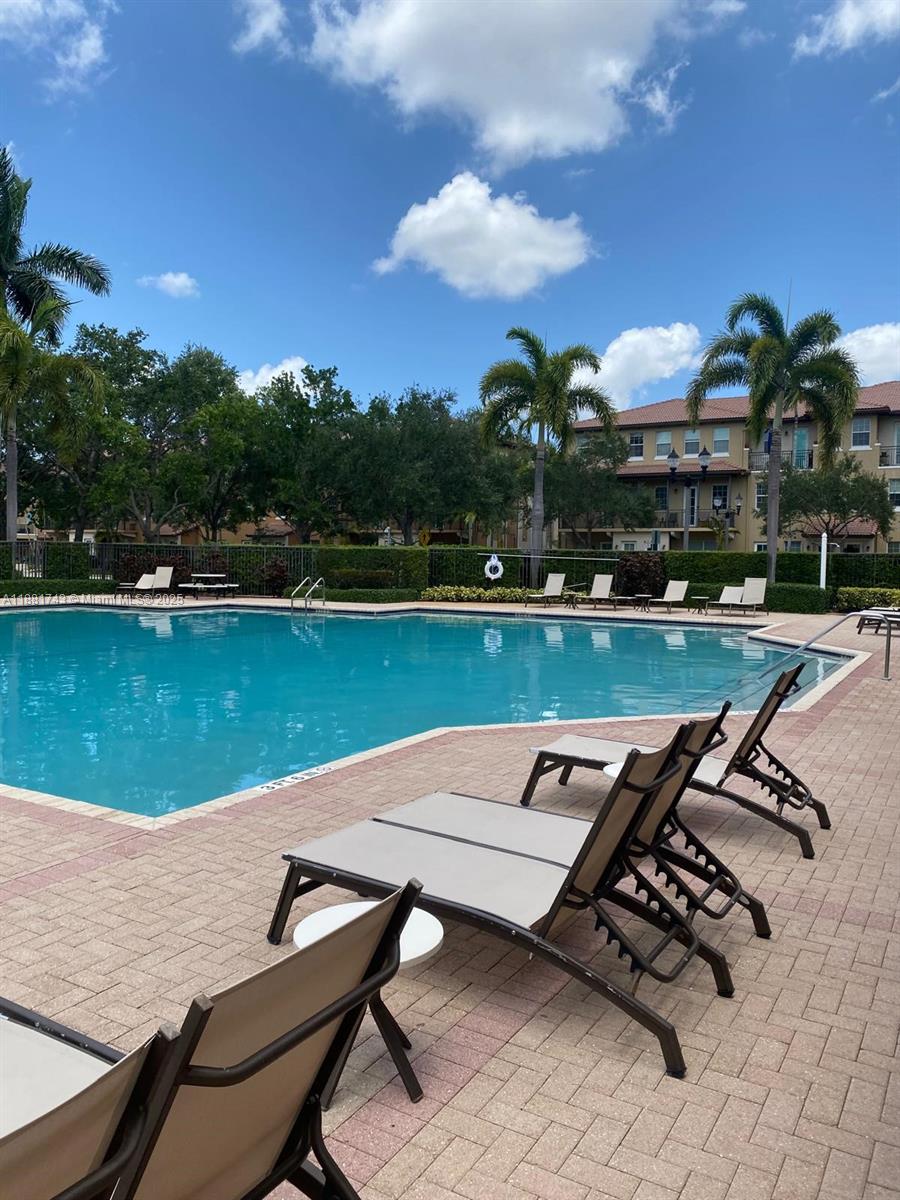 COBBLESTONE II - Residential Lease