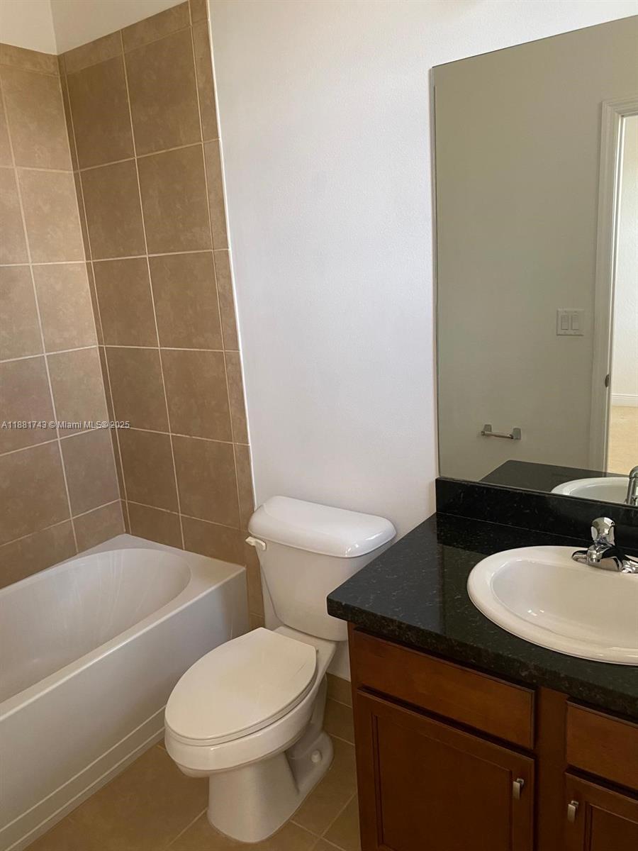 COBBLESTONE II - Residential Lease