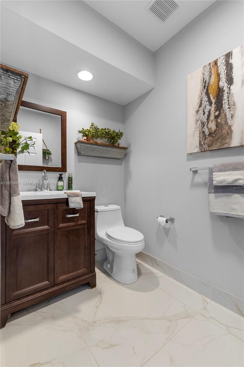 POD 13 AT MONARCH LAKES - Residential