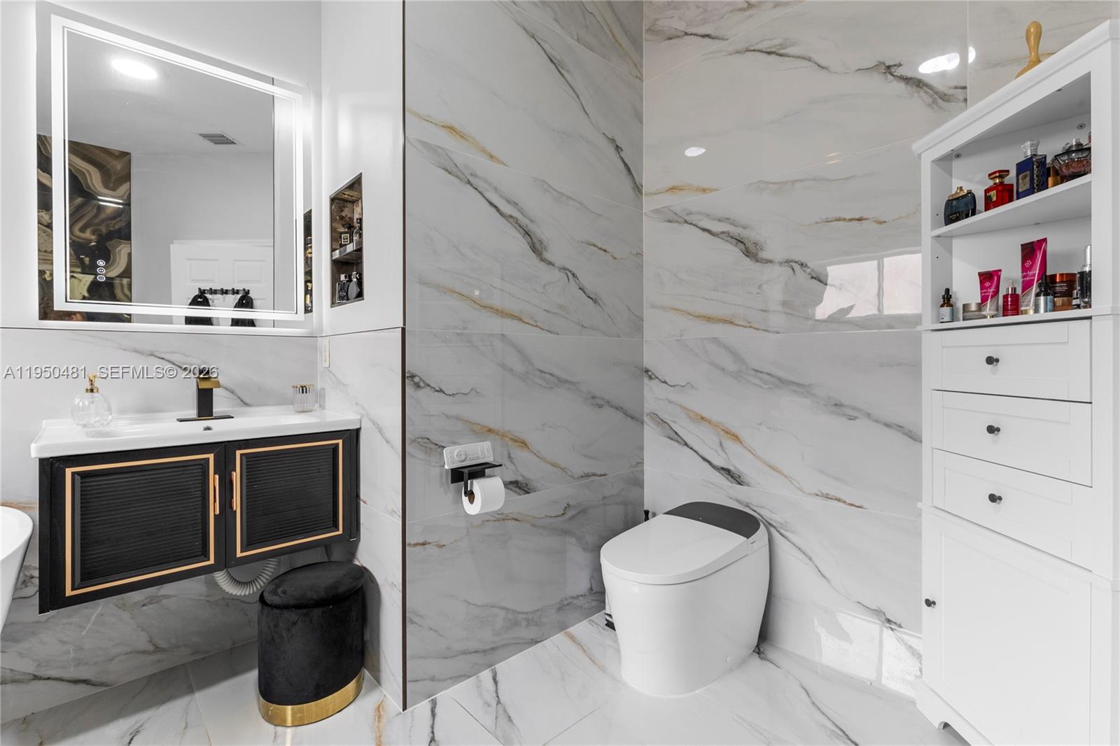 POD 13 AT MONARCH LAKES - Residential