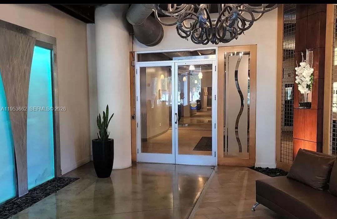 NEO CONDO - Residential