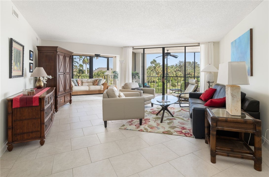 1825 Mooringline Drive 2-F