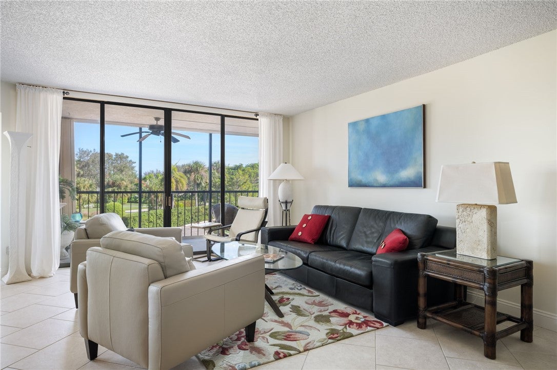 1825 Mooringline Drive 2-F