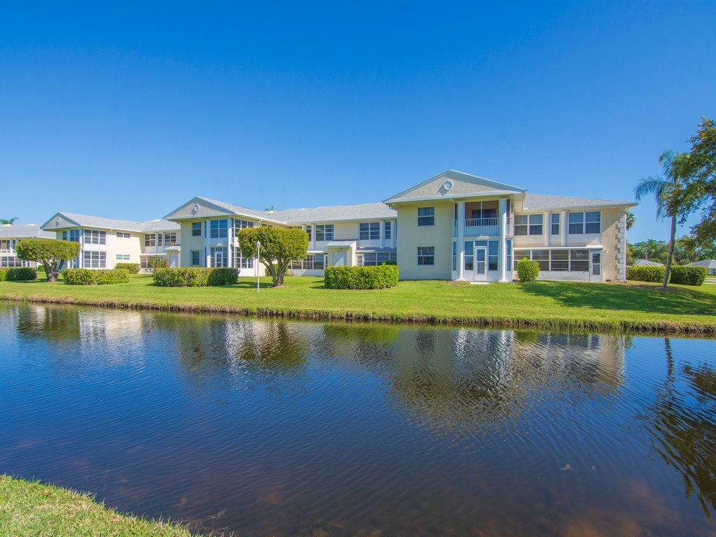 373 N Grove Isle Circle 373