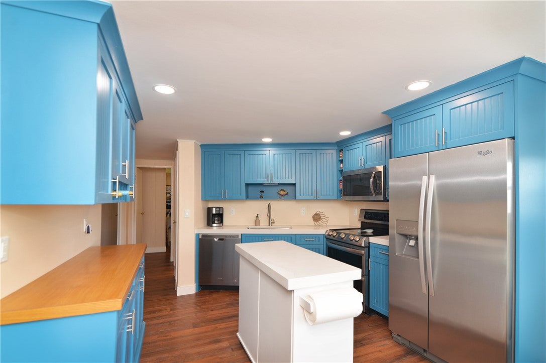 1023 Oriole Circle