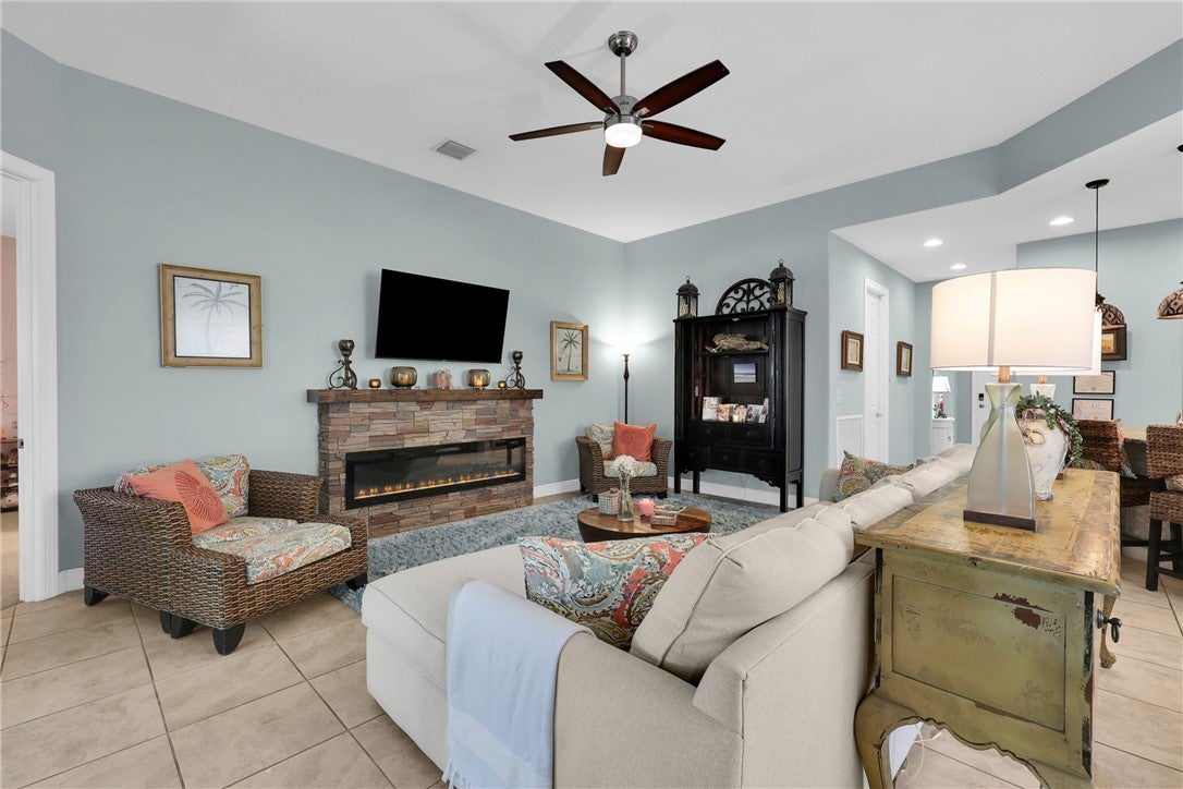 7414 Oakridge Place