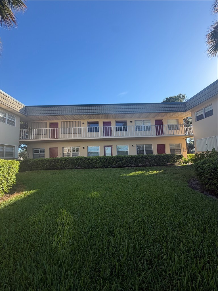 Photo 1 of 13 — 33 Vista Gardens Trail 204, Vero Beach, FL 32962