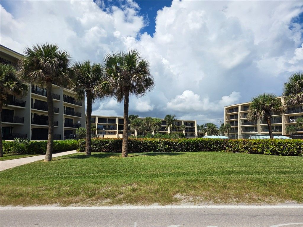 Photo of 3939 Ocean Drive #205C, Vero Beach, FL 32963 (MLS # 291436)