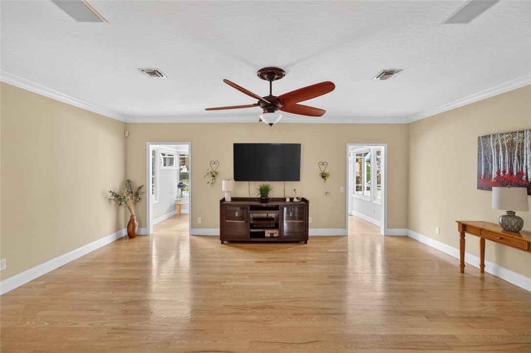 Living room virtually staged