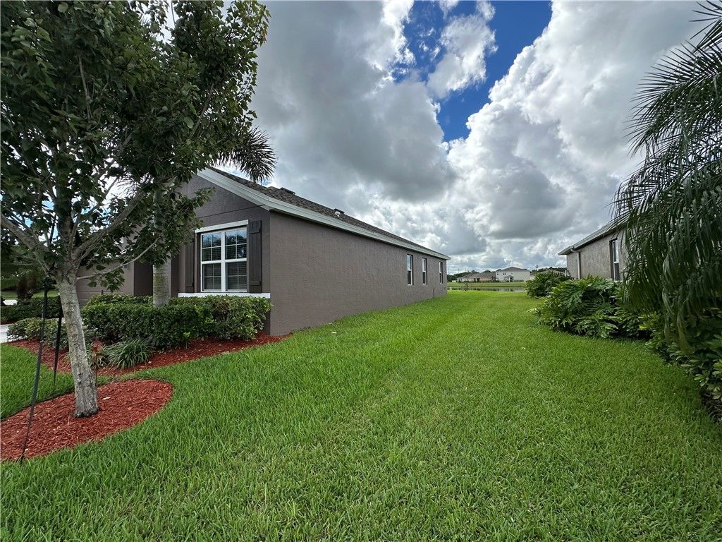 Photo of 2709 Granville Manor SW, Vero Beach, FL 32968 (MLS # 291396)