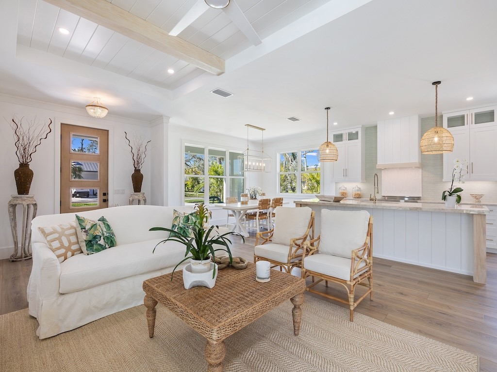 639 Banyan Road