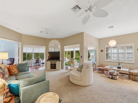 340 Tamarind Place, Vero Beach, FL 32962
