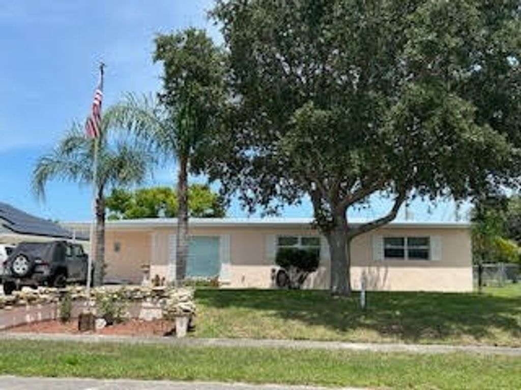 Photo of 857 Dolores Street, Sebastian, FL 32958 (MLS # 289466)
