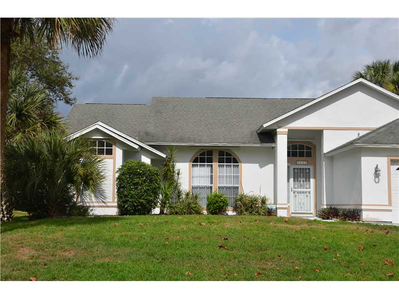 Photo 1 of 16 — 155 Midvale Terrace, Sebastian, FL 32958