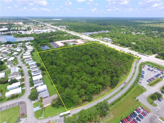 8701 20TH ST, VERO BEACH, FL 32966 - Image 0907604f90ec15853bbbfa41bf9f48e5/3621570549