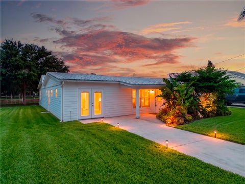241 14th Place, Vero Beach, FL 32960