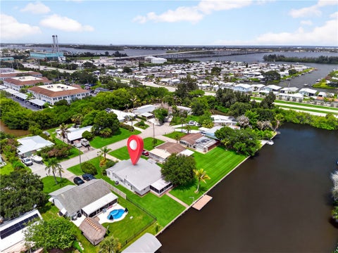 241 14th Place, Vero Beach, FL 32960