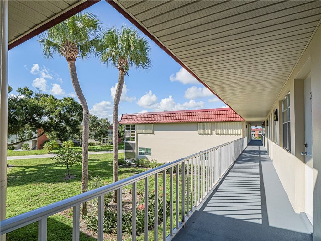 Photo of 43 Woodland Drive #205, Vero Beach, FL 32962 (MLS # 291361)