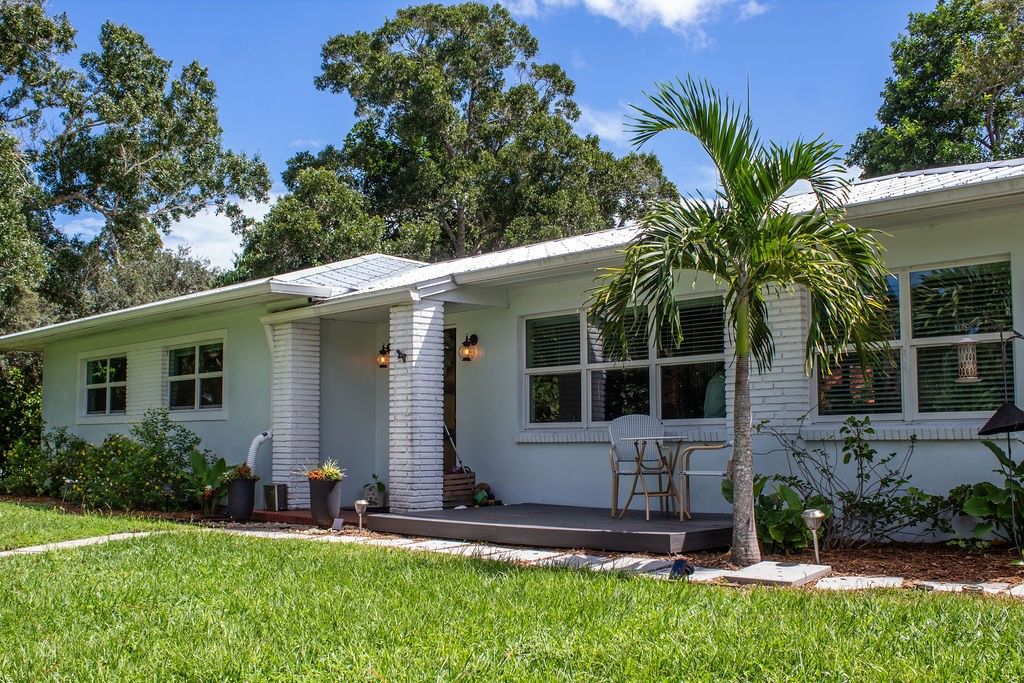 Photo of 2282 Seville Avenue, Vero Beach, FL 32960 (MLS # 291248)