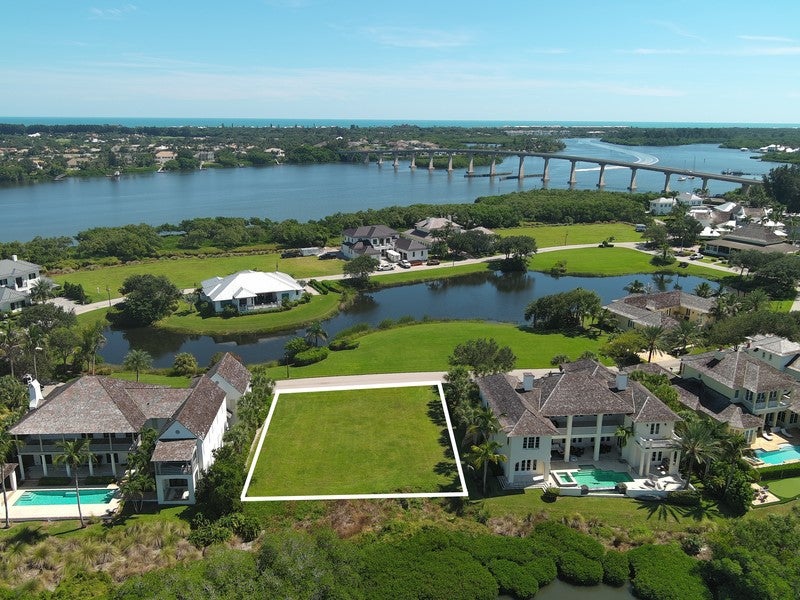 9265 W Marsh Island Drive