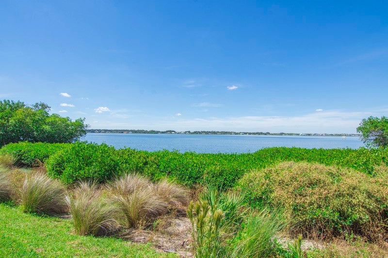 9265 W Marsh Island Drive