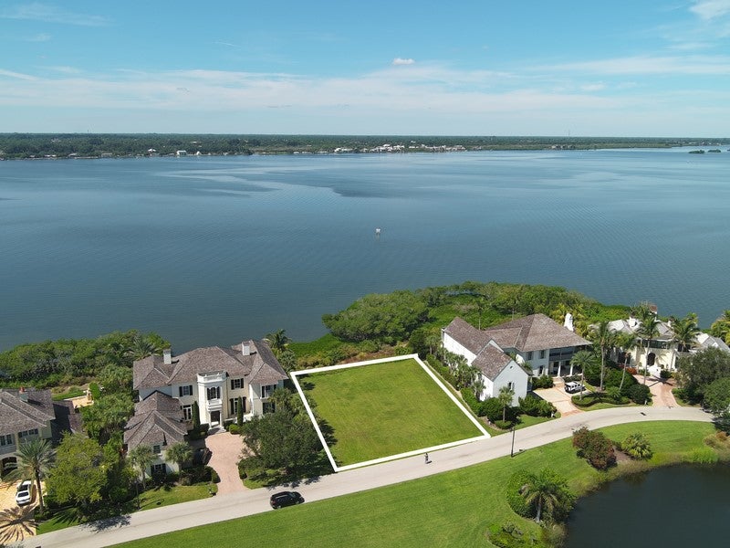9265 W Marsh Island Drive
