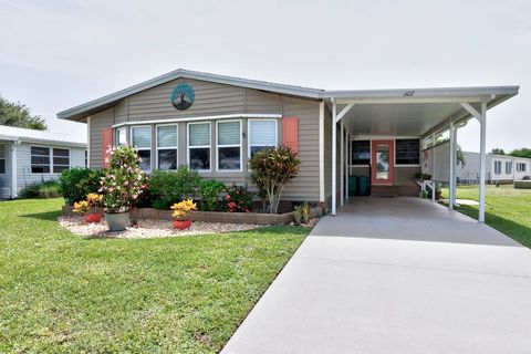 A home in Barefoot Bay