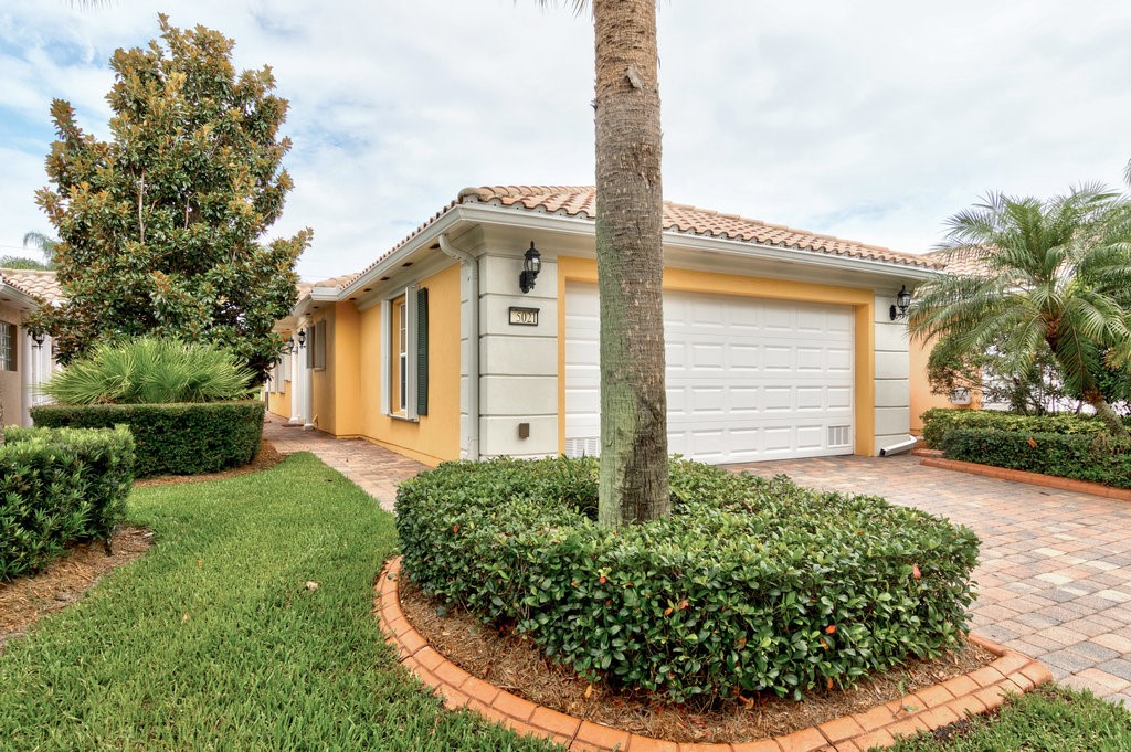 5021 Corsica Square, Vero Beach, FL 32967 MLS 245037 Listing