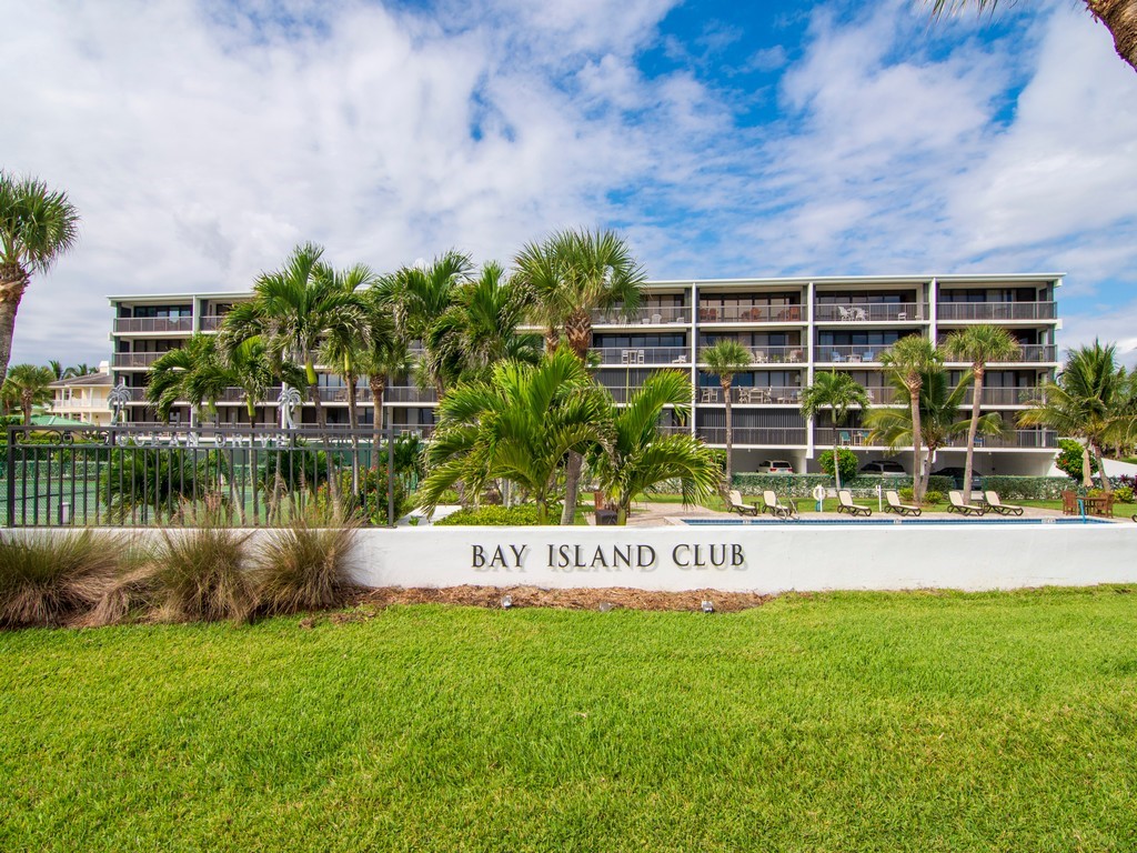 4141 Ocean Drive 507