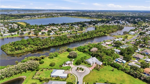 108 Snowy Egret Way, Sebastian, FL 32958