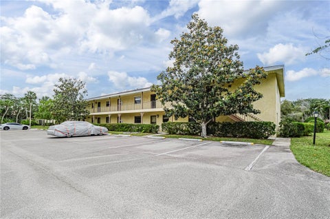 400 18th Street D6, Vero Beach, FL 32960