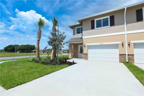 1870 Joyful Circle, Fort Pierce, FL 34947