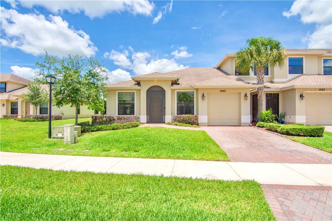 10081 W Villa Circle