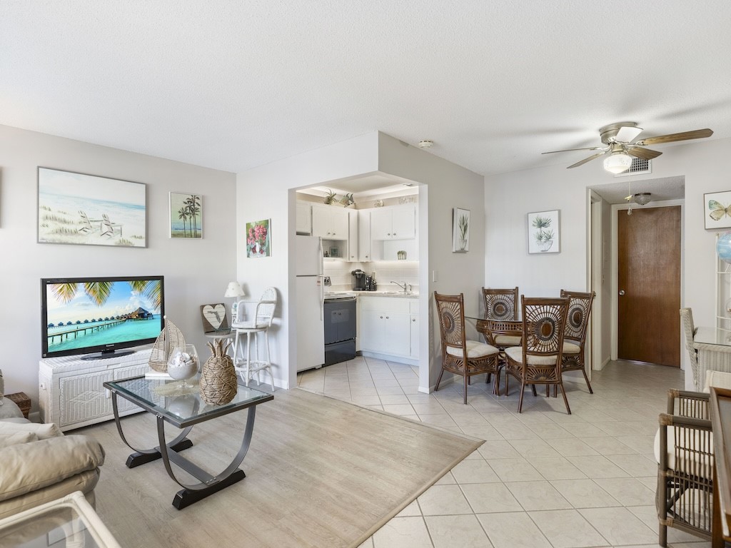 2800 Indian River Boulevard N2
