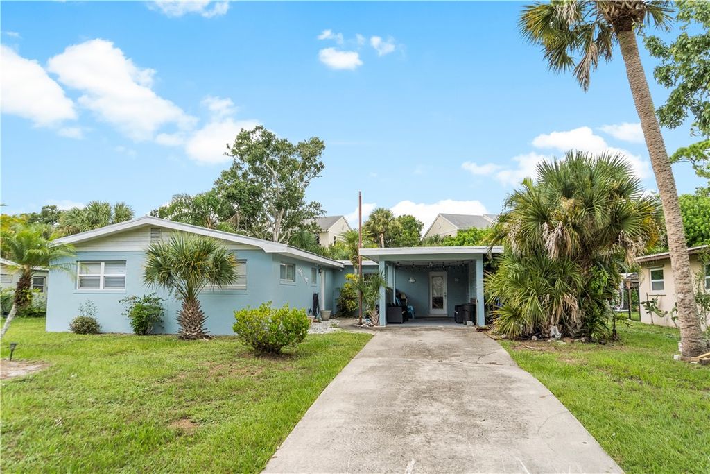 Photo of 1655 41st Avenue, Vero Beach, FL 32960 (MLS # 290937)