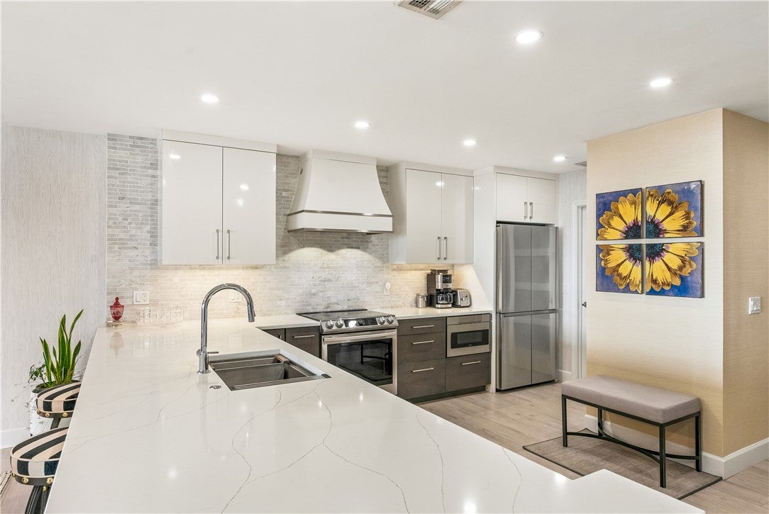 5558 Highway A1a 307, Indian River Shores
