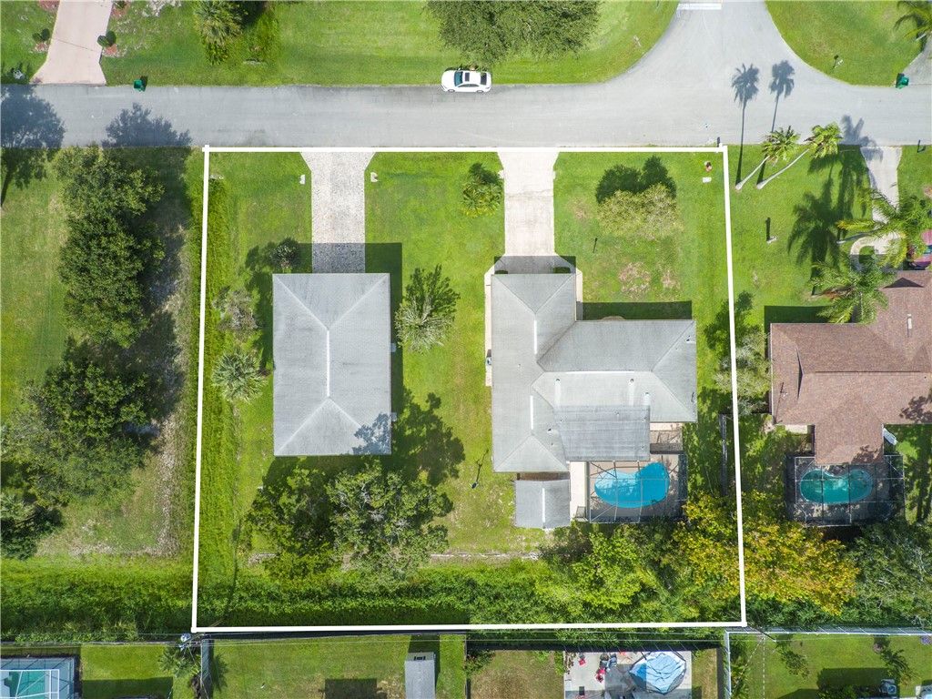 Photo of 601 Glencove Street, Sebastian, FL 32958 (MLS # 290483)