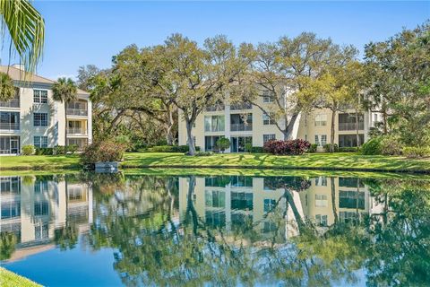 200 Sable Oak Lane 204 Vero Beach FL 32963