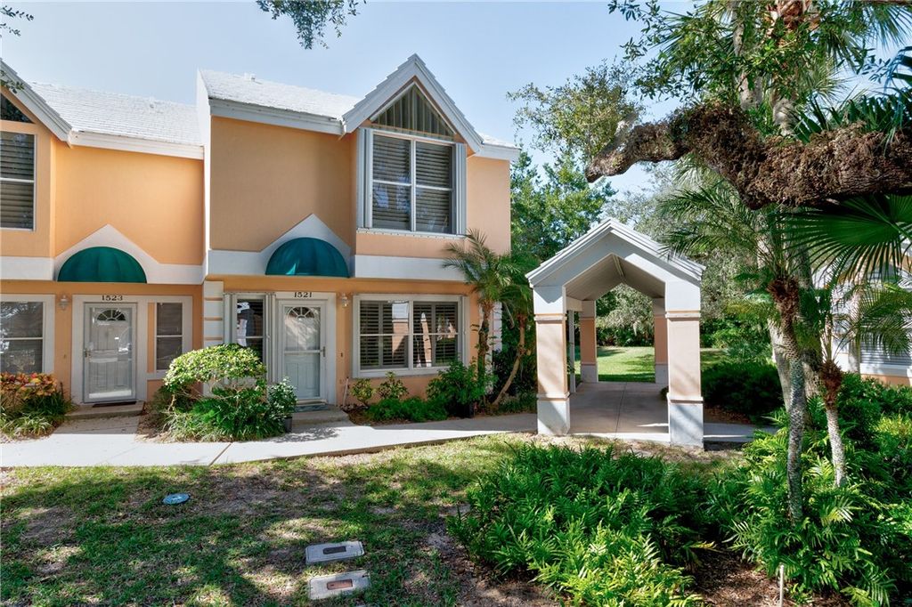 Photo of 1521 Coral Oak Lane #1501, Vero Beach, FL 32963 (MLS # 292031)
