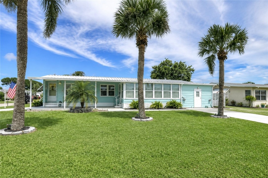 700 Periwinkle Circle