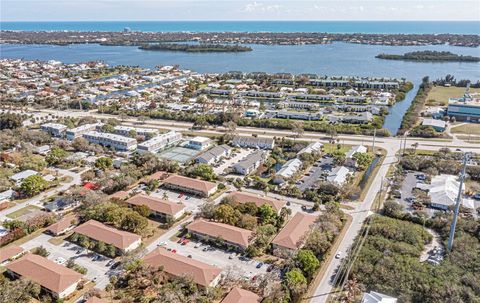Property photo of 400 18th Street L7, Vero Beach, FL 32960