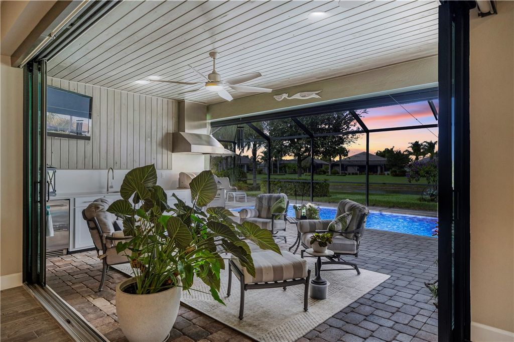 Photo of 5038 Pendelton Square, Vero Beach, FL 32967 (MLS # 290917)