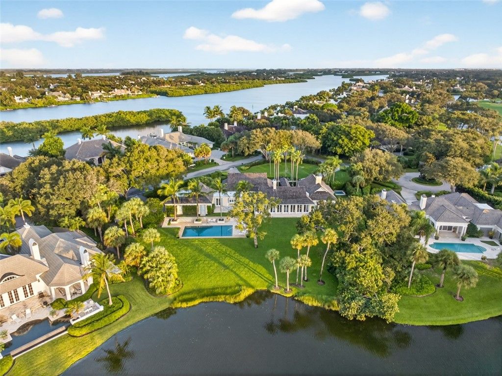 Photo of 260 Island Creek Drive, Vero Beach, FL 32963 (MLS # 291760)
