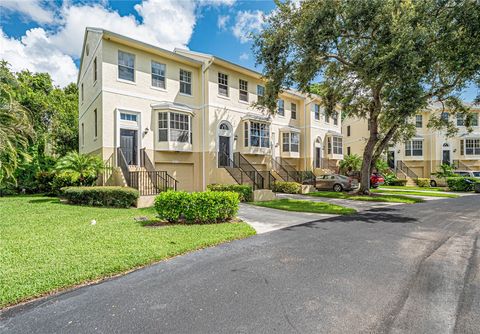 1700 42nd Square 101 Vero Beach FL 32960