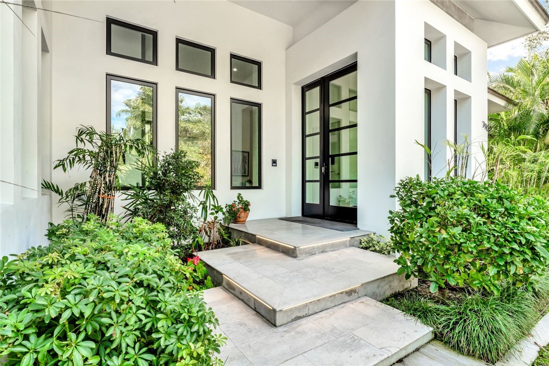 790 Lake Drive