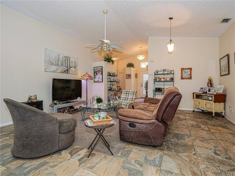 1360 10th Manor, Vero Beach, FL 32960