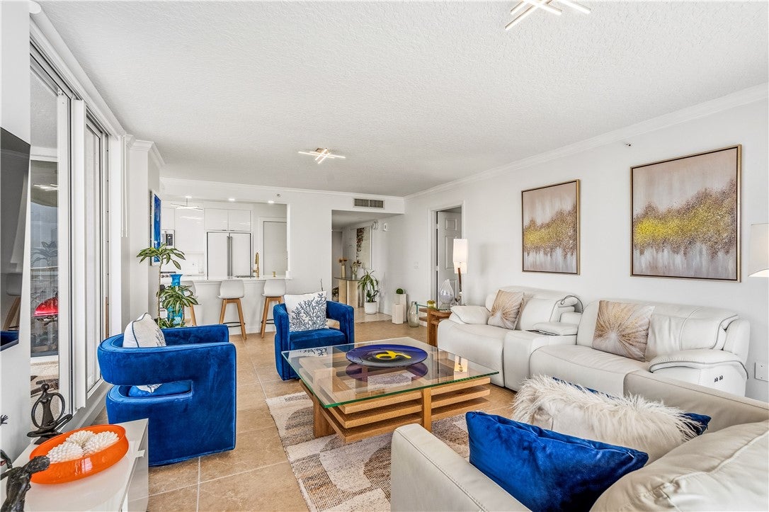 5049 N Highway A1a 1802