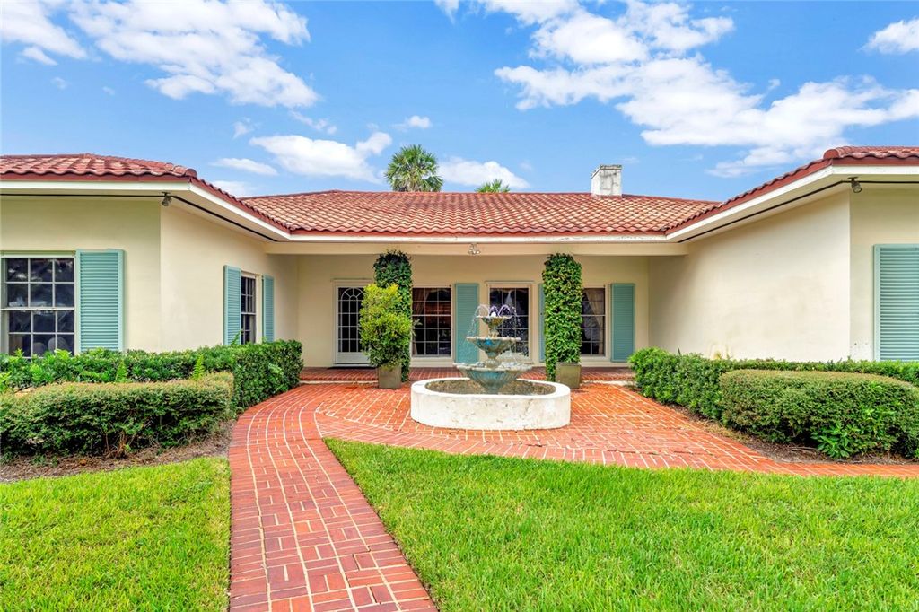 Photo of 3655 Flamingo Drive, Vero Beach, FL 32963 (MLS # 291522)